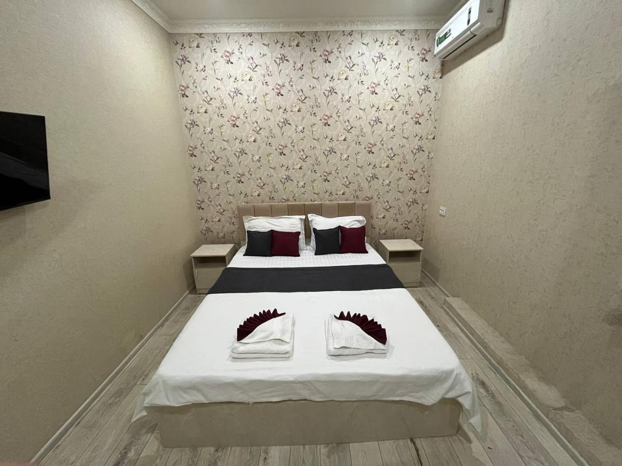 Fenix Hotel Taschkent Exterior foto